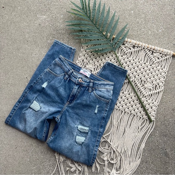 abercrombie kids Other - Abercrombie Kids Distressed Jeans Girls Size 13 / 14 - High-Rise Mini Mom Jean